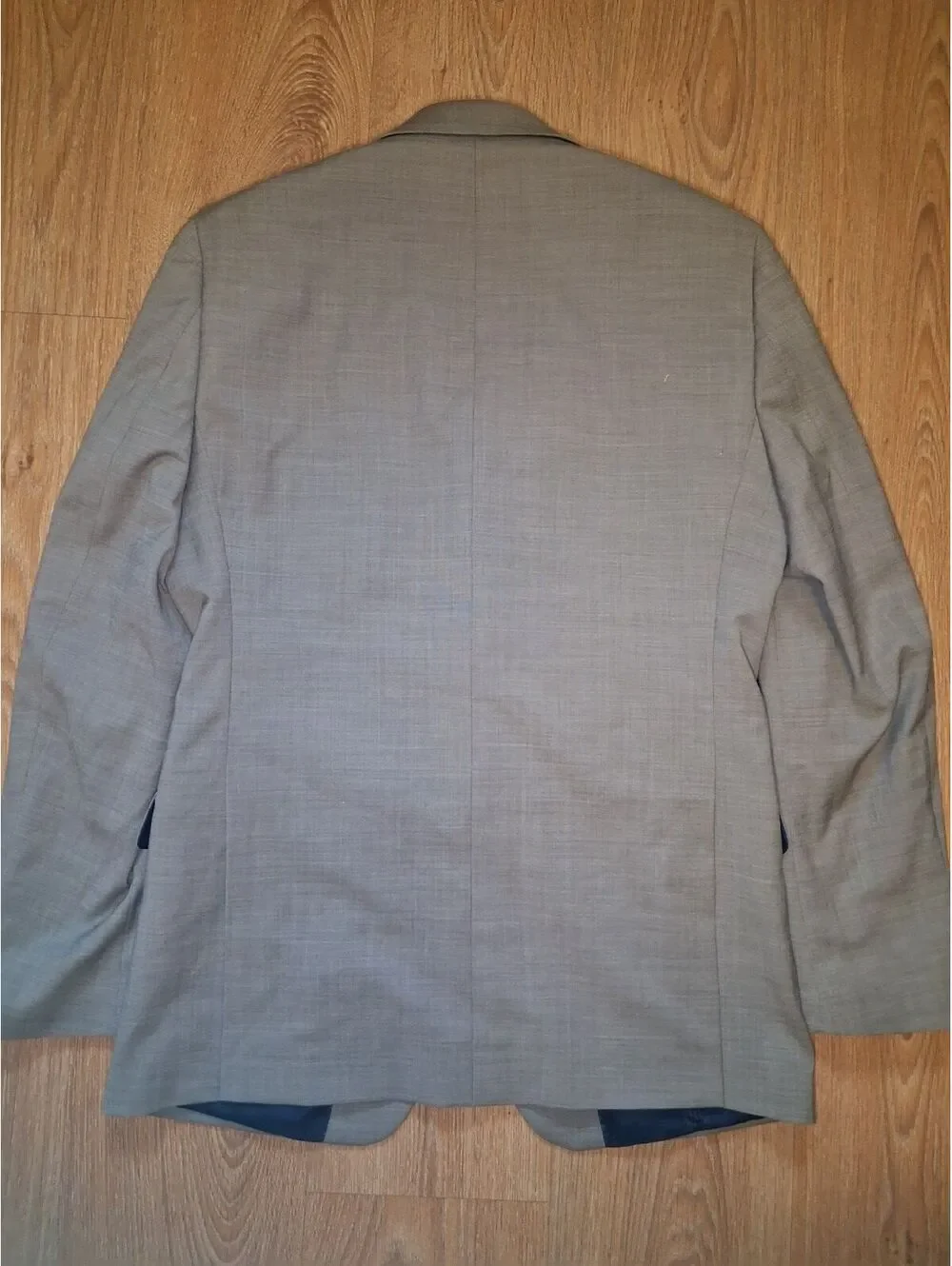 Tommy Hilfiger 2 Piece Suit Mens 40L 32x32 Beige Sharkskin